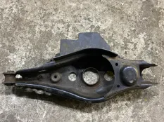 Рычаг задний правый Toyota Rav 4 (CA40) (2012-2019) 2014 4873042040 ВНЕДОРОЖНИК 2.2 D