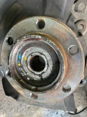 Ступица передняя левая Toyota Hilux (2005-2015) 2014 3.0 D 1KDFTV