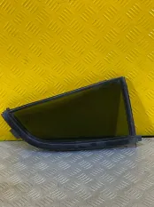 Стекло двери задней левой (форточка) Mitsubishi L200 (2006-2015) 2008 43R000042 2.5 D 4D56