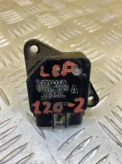 Расходомер воздуха Toyota Land Cruiser Prado 120 (2002-2009) 2004 2220430010 3.0 D 1KDFTV