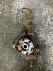 Кулак поворотный левый Nissan Navara (D40) 2004-2015 2011 400155X00C 2.5 D YD25DDTI