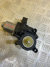 Моторчик стеклоподъемника задний правый Volkswagen Amarok (2010-2016) 2011 6R0959812 ПИКАП 2.0 D CDCA