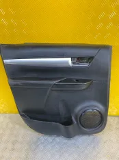 Обшивка двери задняя левая Toyota Hilux (2015-2021) 2015 ПИКАП 2.8 D 1GDFTV