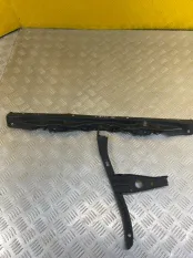 Планка под капот Toyota Hilux (2005-2015) 2011 ПИКАП 2.5 D 2KDFTV