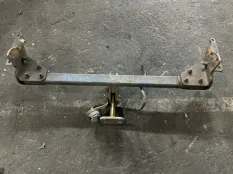 Прицепное устройство (фаркоп) Nissan Navara (D40) 2004-2015 2013 ПИКАП 2.5 D YD25DDTI