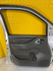 Обшивка двери передняя левая Nissan Navara (D40) 2004-2015 2013 ПИКАП 2.5 D YD25DDTI