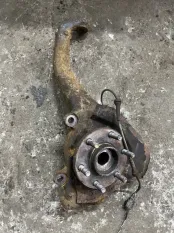 Кулак поворотный правый Nissan Navara (D40) 2004-2015 2013 400145X00C ПИКАП 2.5 D YD25DDTI