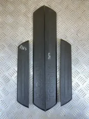 Накладка на порог Toyota Hilux (2015-2021) 2020 67915KK010 ПИКАП 2.4 D 2GDFTV