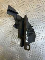 Пластик подкапотный Toyota Hilux (2015-2021) 2020 557840K040 ПИКАП 2.4 D 2GDFTV