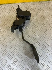 Педаль газа Mitsubishi L200 (2006-2015) 2012 MR992932 ПИКАП 2.5 D 4D56