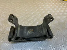 Кронштейн КПП Mitsubishi L200 (2015-2022) 2016 ПИКАП 2.4 D 4N15