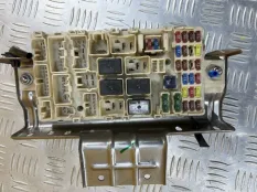 Блок предохранителей Mitsubishi L200 (2006-2015) 2011 ПИКАП 2.5 D 4D56