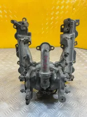 Коллектор впускной Toyota Land Cruiser 200 (2008-2021) 2008 1711451010 ВНЕДОРОЖНИК 4.5 D 1VDFTV