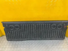 Обшивка крышки багажника Toyota Hilux (2005-2015) 2012 ПИКАП 2.5 D 2KDFTV