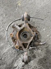 Кулак задний правый Land Rover Range Rover Sport I 2005-2013 2008 3.6 D V8 32V DOHC EF V8