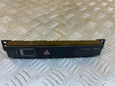 Кнопка аварийной сигнализации Mitsubishi L200 (2015-2022) 2018 8002C293 2.4 D 4N15