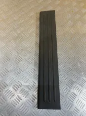 Накладка на порог внутренняя передняя правая Ford Ranger III (2011-2023) 2013 AB392113200AAW ПИКАП 2.2 D GBVAJQJ