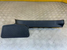 Накладка на порог внутренняя задняя левая Toyota Land Cruiser 200 (2008-2021) 2008 6791860160 ВНЕДОРОЖНИК 4.5 D 1VDFTV