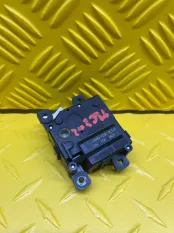 Моторчик заслонки печки Toyota Land Cruiser 200 (2008-2021) 2008 0638001030 ВНЕДОРОЖНИК 4.5 D 1VDFTV