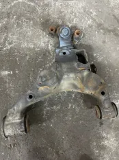 Рычаг передний нижний левый Toyota Land Cruiser 200 (2008-2021) 2008 4806960030 ВНЕДОРОЖНИК 4.5 D 1VDFTV