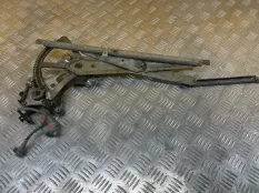 Стеклоподъемник электр. передний правый Toyota Land Cruiser (100) 1998-2007 2000 8571060100 4.2 D 1HDFTE