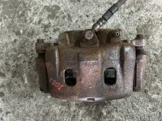 Суппорт передний правый Ford Ranger III (2011-2023) 2013 1731289 ПИКАП 2.2 D GBVAJQJ