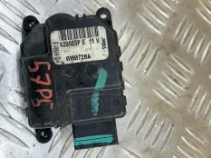 Моторчик заслонки печки Jeep Grand Cherokee (WK) 2004-2010 2007 929585P 4.7 I EVD