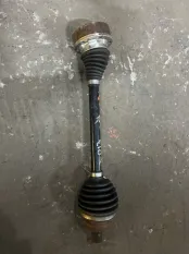 Полуось передняя левая (приводной вал, ШРУС) Volkswagen Golf VI 2008-2013 2010 1K0407271 1.2 I