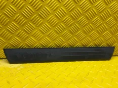 Накладка на порог внутренняя передняя правая Toyota Hilux (2015-2021) 2018 67911KK010