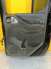 Обшивка двери задняя правая Nissan Navara (D40) 2004-2015 2010 2.5 D YD25DDTI