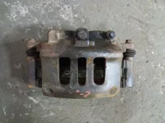 Суппорт передний правый Chrysler Pacifica I (2003-2008) 2004 3.5 I EGN
