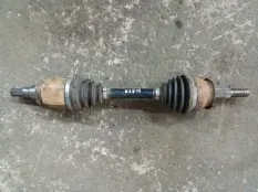 Полуось передняя правая (приводной вал, ШРУС) Nissan Navara (D40) 2004-2015 2010 39100EB300 2.5 D YD25DDTI