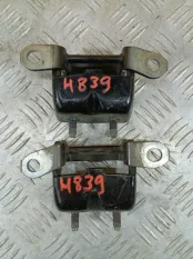 Петля двери багажника Nissan Navara (D40) 2004-2015 2010 2.5 D YD25DDTI