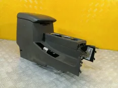 Подлокотник Nissan Navara (D40) 2004-2015 2010 2.5 D YD25DDTI
