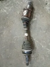 Полуось передняя правая (приводной вал, ШРУС) Toyota Hilux (2005-2015) 2014 ПИКАП 2.5 D 2KDFTV