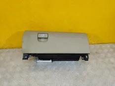 Бардачок Toyota Sequoia II 2008 - 2022 2013 555130C010 5.7 I 3URFE
