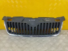 Решетка радиатора Skoda Fabia 2007-2015 2009 5J0853668C 1.2 I