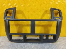 Консоль центральная Nissan CABSTAR V (2006-2014) 2007 68260MB400 ГРУЗОВОЙ 2.5 D YD25DDTI
