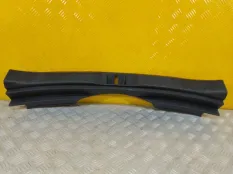 Накладка замка багажника Toyota Rav 4 (XA50) (2018-н.в.) 2019 5838742130 2.5 I A25AFXS