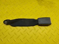 Ответная часть ремня безопасности Nissan Navara (D40) 2004-2015 2010 2.5 D YD25DDTI