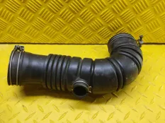 Патрубок воздушного фильтра Toyota Hilux (2005-2015) 2010
