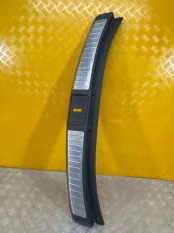 Накладка замка багажника Infiniti FX 30D ( 2002-2013) 2012 849921CA0A 3.0 D V9X