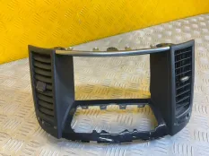 Рамка под магнитолу Infiniti FX 30D ( 2002-2013) 2012 P10421B11000 3.0 D V9X