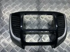 Рамка под магнитолу Mitsubishi L200 (2015-2022) 2017 8002B808ZZ ПИКАП 2.4 D 4N15