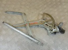 Стеклоподъемник электр. передний правый Toyota Hilux (2005-2015) 2014 857100K030 3.0 D 1KDFTV