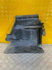 Брызговик Nissan CABSTAR V (2006-2014) 2007 63101MB40A ГРУЗОВОЙ 2.5 D YD25DDTI, левый