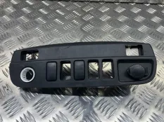 Накладка декоративная на торпедо Toyota Hilux (2005-2015) 2014 554490K070 ПИКАП 2.5 D 2KDFTV