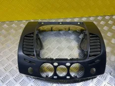 Накладка декоративная на торпедо Mitsubishi L200 (2006-2015) 2007 MN179802ZZ 2.5 D 4D56