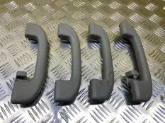 Ручка внутренняя потолочная Nissan Navara (D40) 2004-2015 2007 2.5 D YD25DDTI
