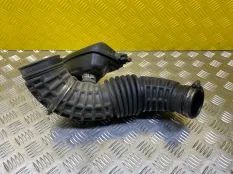 Патрубок воздушного фильтра Nissan Pathfinder (R51M) 2004-2013 2007 16576EB30C 2.5 D YD25DDTI
